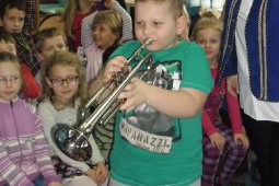 Czytanie dzieciom przedszkolnym - Zbuntowana orkiestra - czyt. J. Styl_22