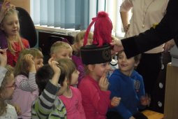 Czytanie dzieciom przedszkolnym - Zbuntowana orkiestra - czyt. J. Styl_24