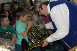 Czytanie dzieciom przedszkolnym - Zbuntowana orkiestra - czyt. J. Styl_31