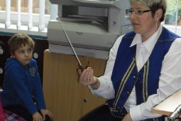 Czytanie dzieciom przedszkolnym - Zbuntowana orkiestra - czyt. J. Styl_8