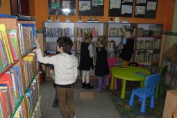 Czytanie dzieciom z SP nr 1 - Dawne czasy - czyt. Cz. Somerlik_11