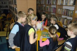 Czytanie dzieciom z SP nr 1 - Dawne czasy - czyt. Cz. Somerlik_13