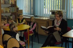 Czytanie dzieciom z SP nr 1 - Dawne czasy - czyt. Cz. Somerlik_3