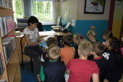 Czytanie dzieciom z SP nr 1 - Jest Takie miejsce - czyt. W. Szlachta_1