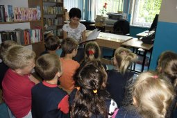 Czytanie dzieciom z SP nr 1 - Jest Takie miejsce - czyt. W. Szlachta