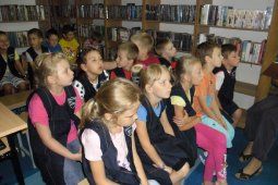 Czytanie dzieciom z SP nr 1 - Jest Takie miejsce - czyt. W. Szlachta_6