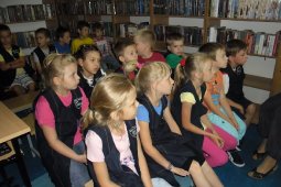 Czytanie dzieciom z SP nr 1 - Jest Takie miejsce - czyt. W. Szlachta_7